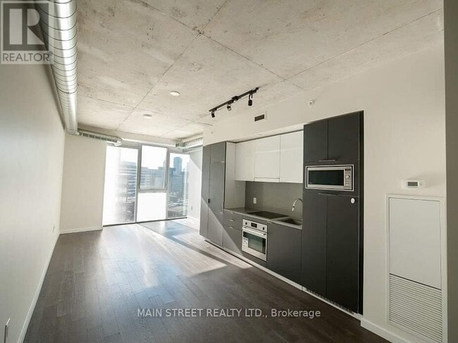 Photo du bâtiment - 170 Bayview Ave