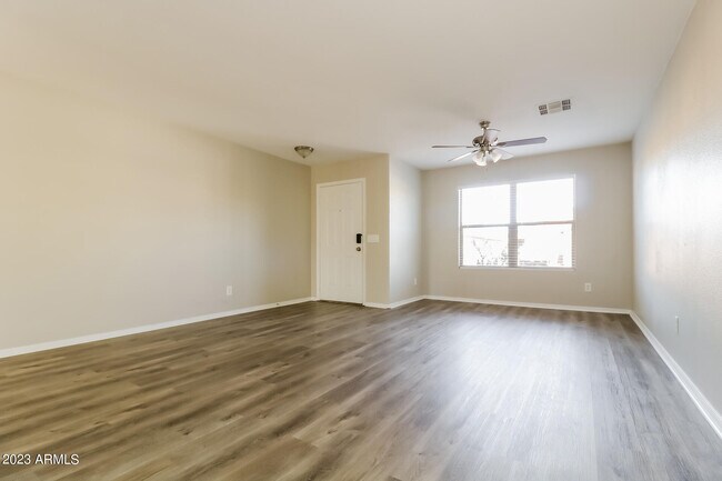 Building Photo - 11841 W Ester Dr