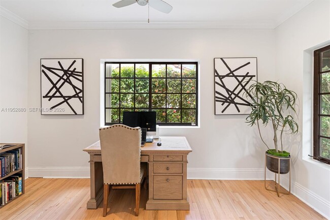 Building Photo - 1329 Obispo Ave