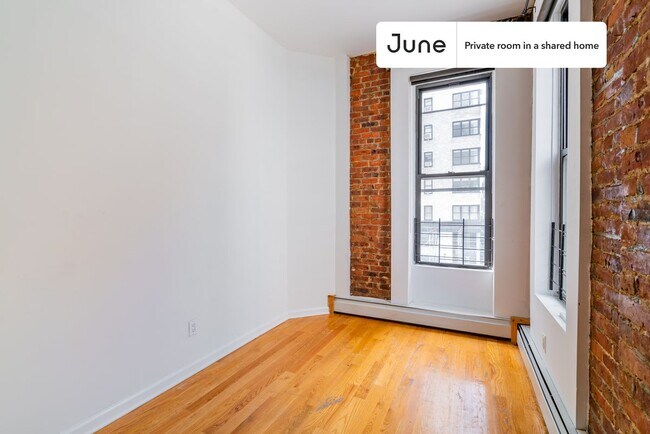 Foto del edificio - Room in Shared 4 bed/4 bath home