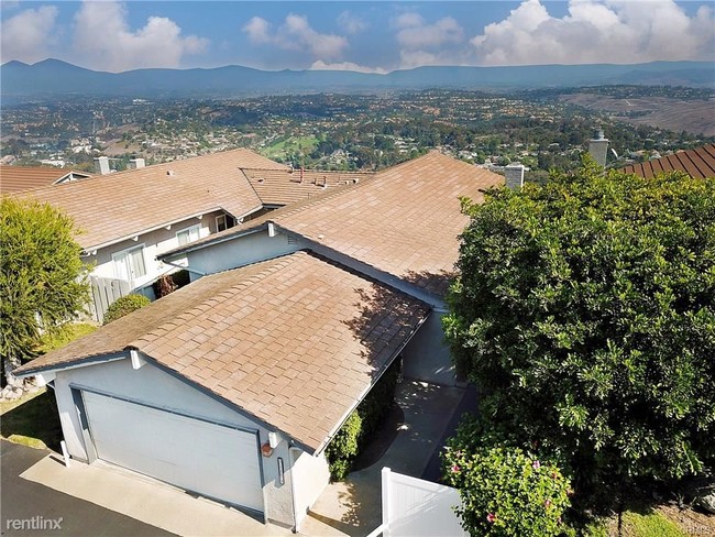 Building Photo - 3 br, 2 bath House - 31128 Flying Cloud Dr