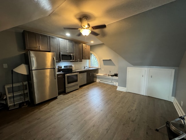 Photo - 175 Roberts Ave Apartment