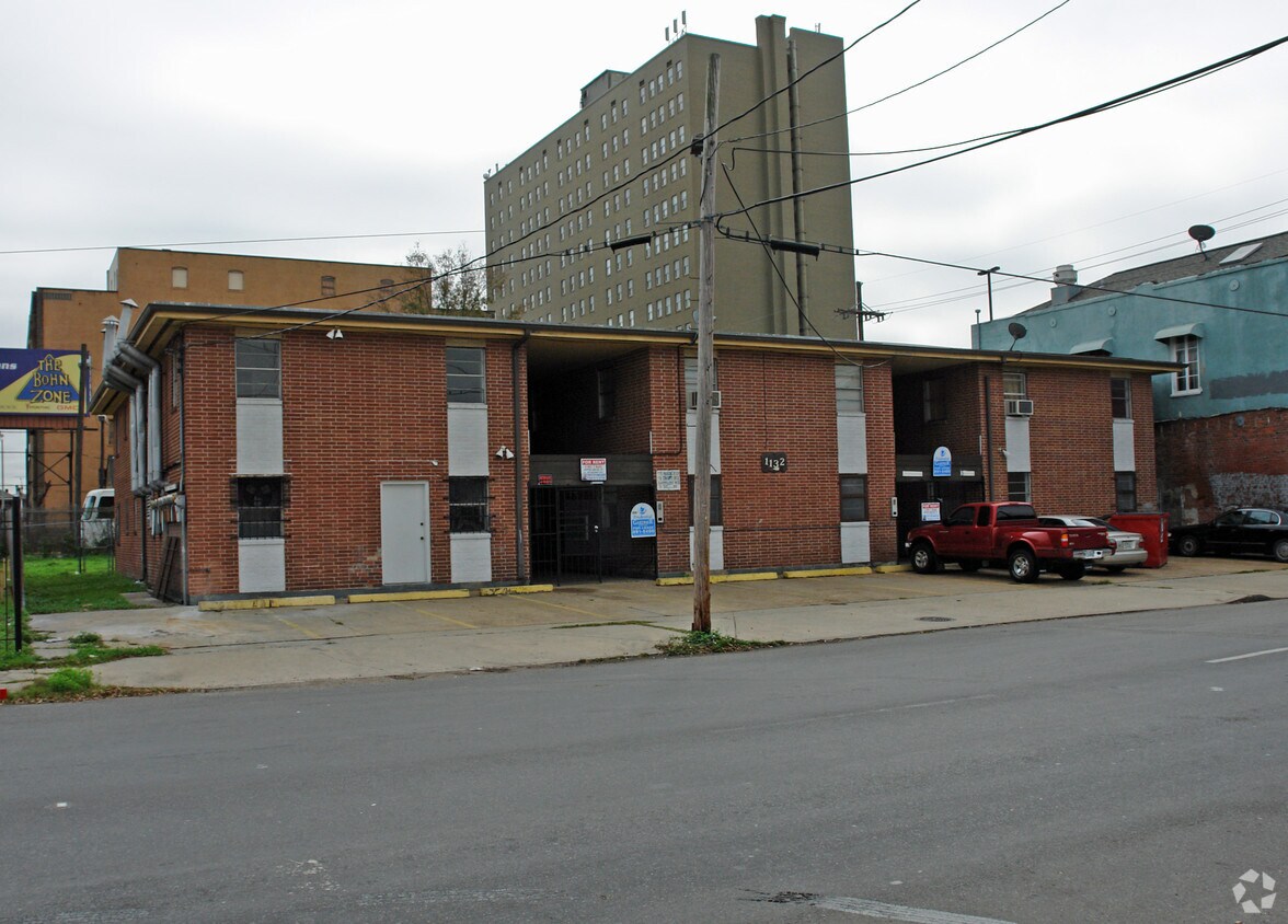 Foto principal - 1132 Carondelet St
