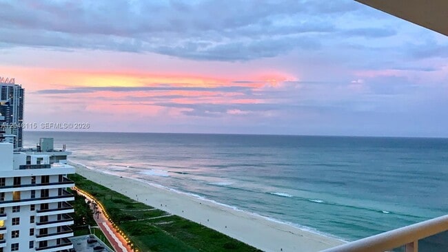 Foto del edificio - 5757 Collins Ave