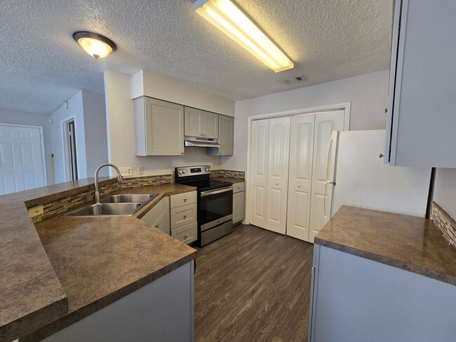 Building Photo - 4304 Duval Rd