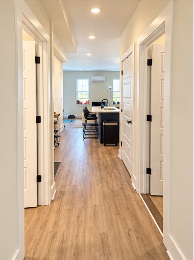 Foto del edificio - 6830 Ridge Ave