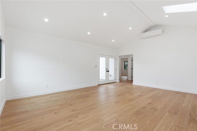 Foto del edificio - 8336 Winsford Ave