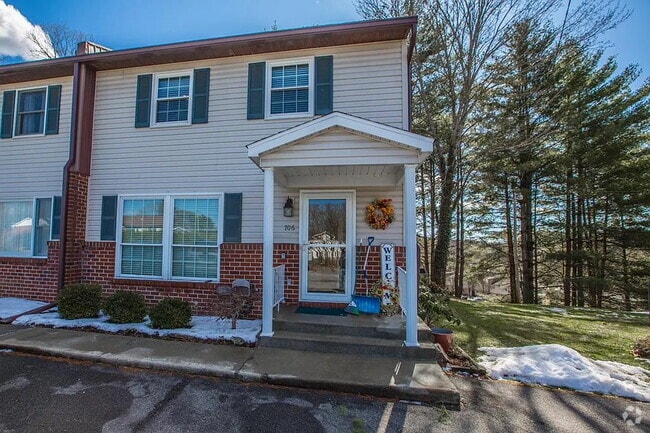 Building Photo - 706 Chert Ln