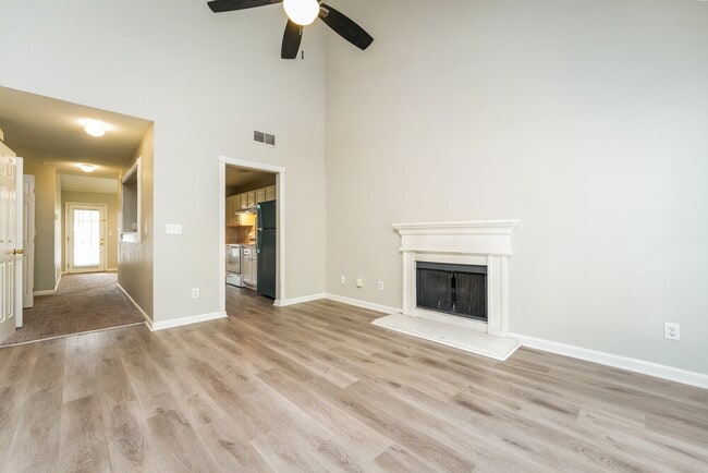 Foto del edificio - 6576 Browns Mill Ferry Dr