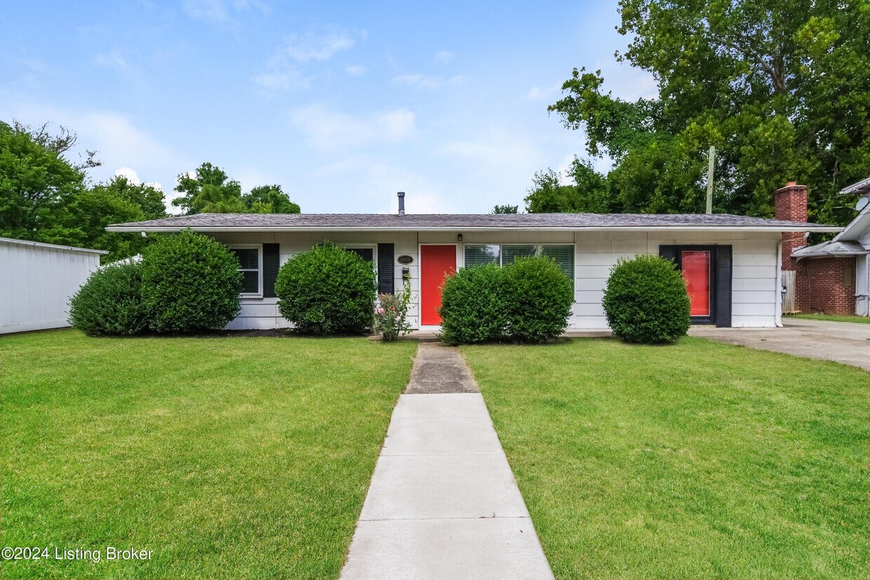 Primary Photo - 9905 Ponder Ln