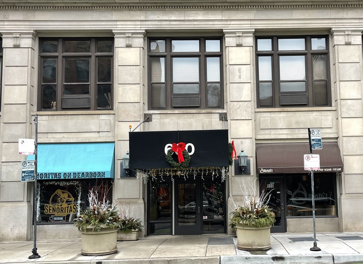 Foto principal - 600 S Dearborn St