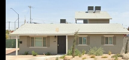 Building Photo - 6 E Hill Dr