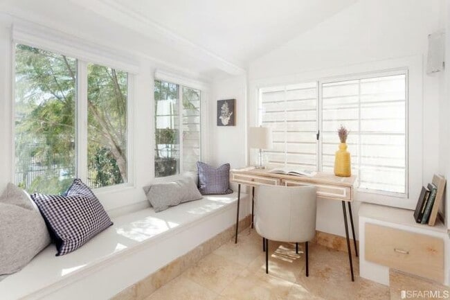 Building Photo - 3 bedroom in San Diego CA 92115