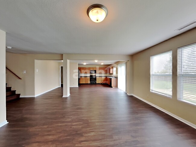 Building Photo - 10522 McClain Drive
