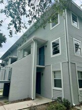 Building Photo - 7195 E Bank Dr