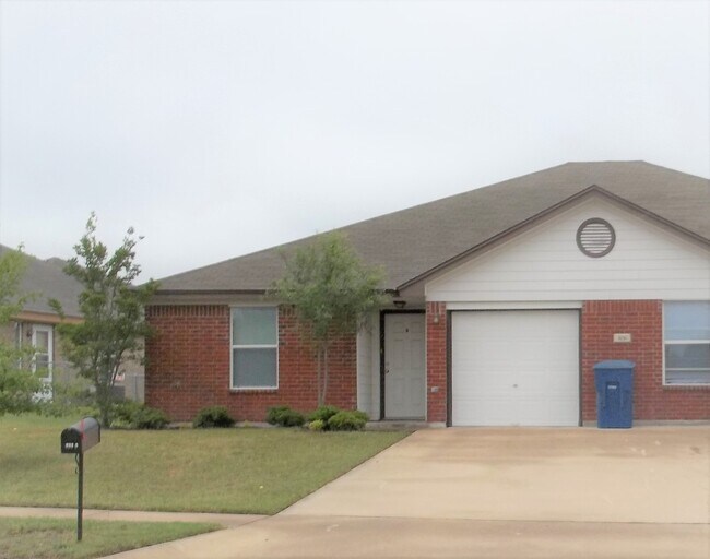 306 Janelle Dr Unit B, Copperas Cove, TX 76522 Apartments in Copperas