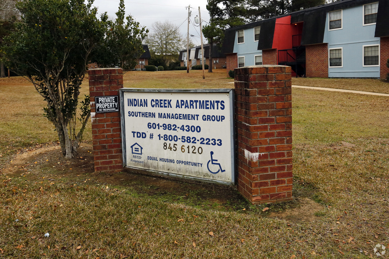 Indian Creek - Indian Creek Apartments