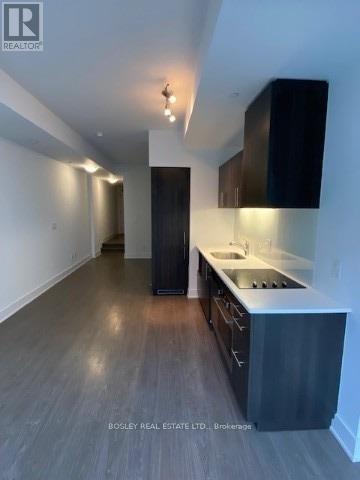 Building Photo - 508 Wellington St W