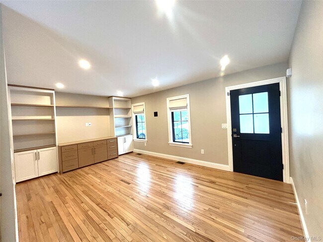 Foto del edificio - 49 Hackensack Heights Rd