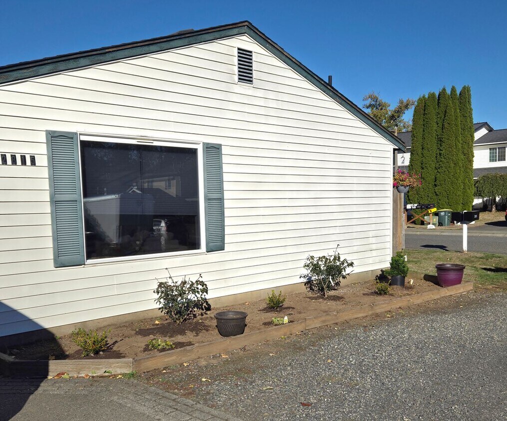 Foto principal - Two Bedroom One Bathroom Duplex For Rent in Bellingham