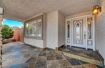 Building Photo - 3880 Leisure Ln