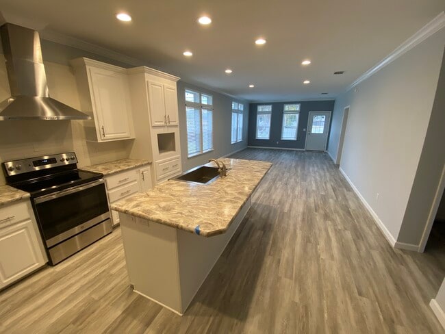 Building Photo - 80 John F Kennedy St