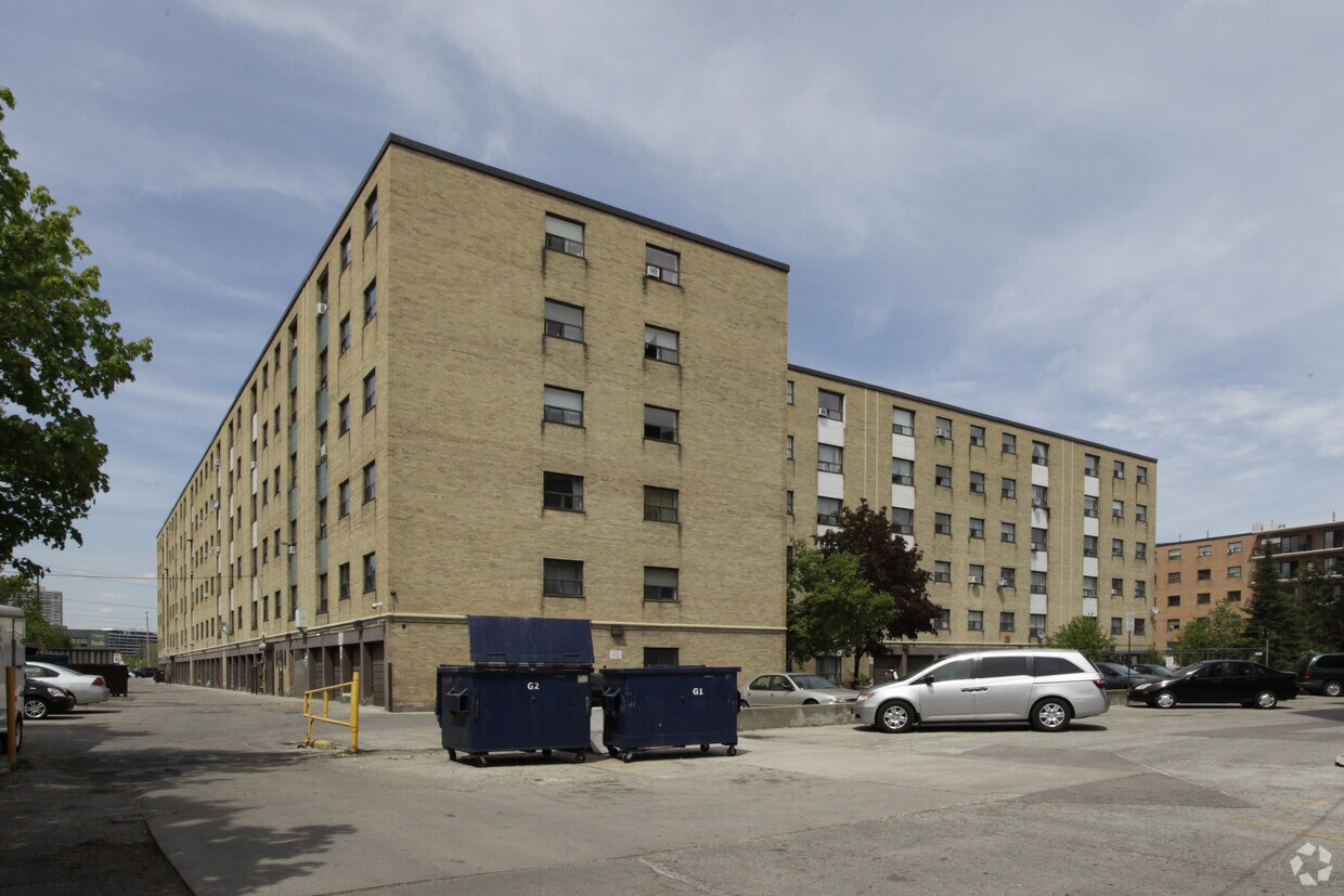 Photo du bâtiment - Misty Lane Apartments