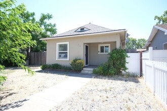 Building Photo - 810 E Olive Ave