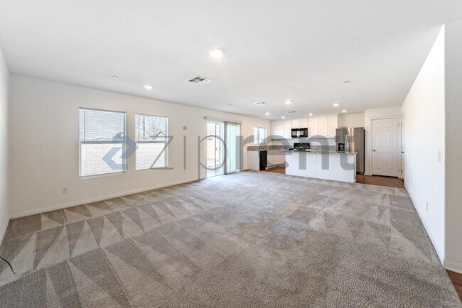 Foto del edificio - 2023 E Lingard St