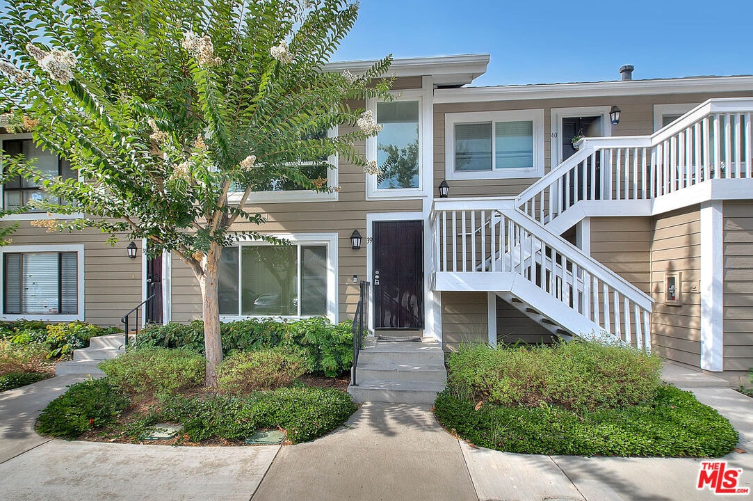 Foto principal - 700 W Walnut Ave
