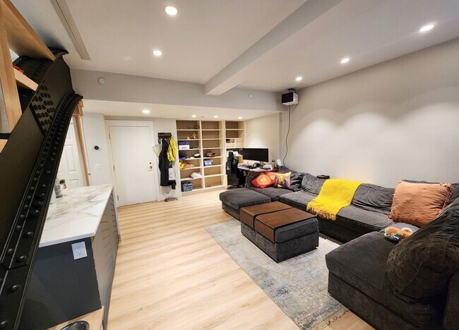 Foto del edificio - 416 Commonwealth Ave