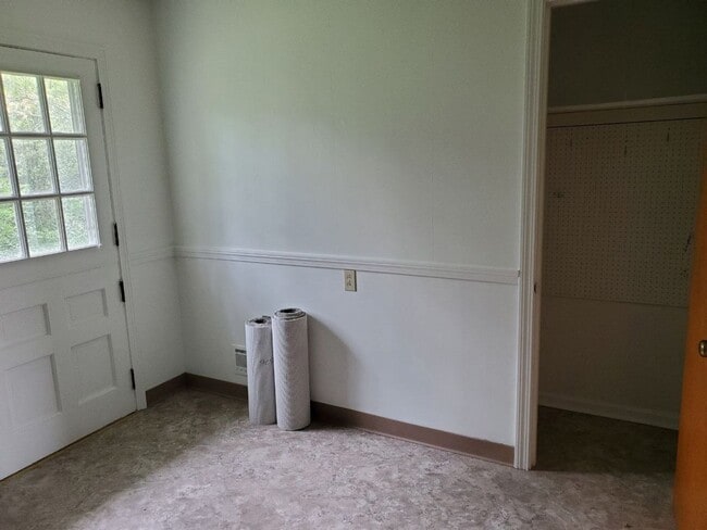 Foto del edificio - 2 Bedroom Single Family One Level Home