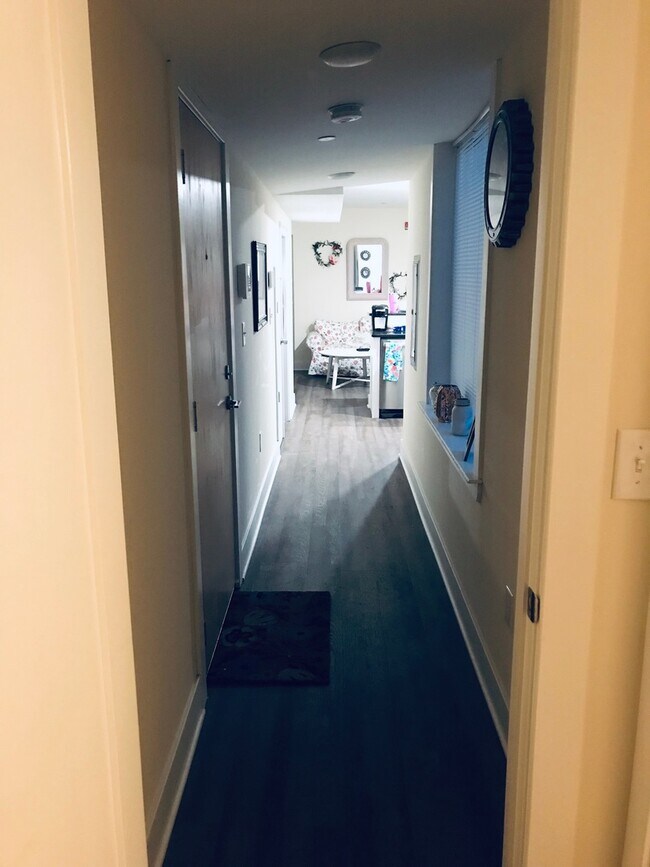 Photo - 2844 W Stiles St Apartment