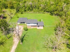 Building Photo - 2708 County Rd 686