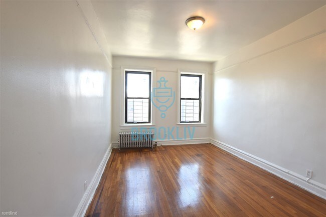 Building Photo - 5 br, 1 bath Apartment - 221 Linden Blvd F4