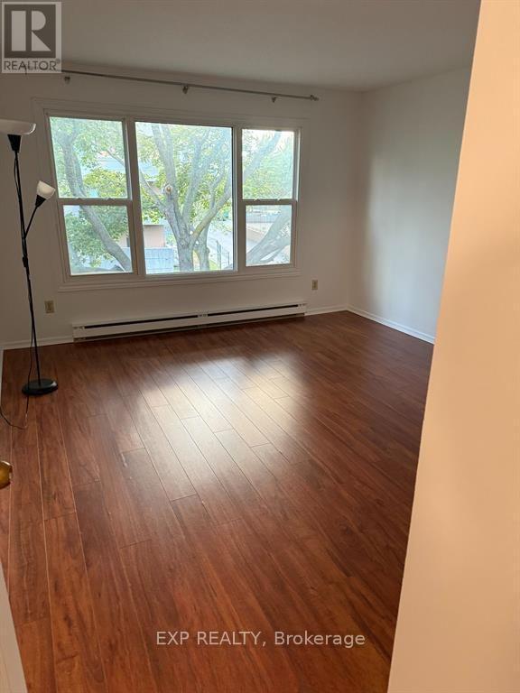 Photo du bâtiment - 13 Banner Rd