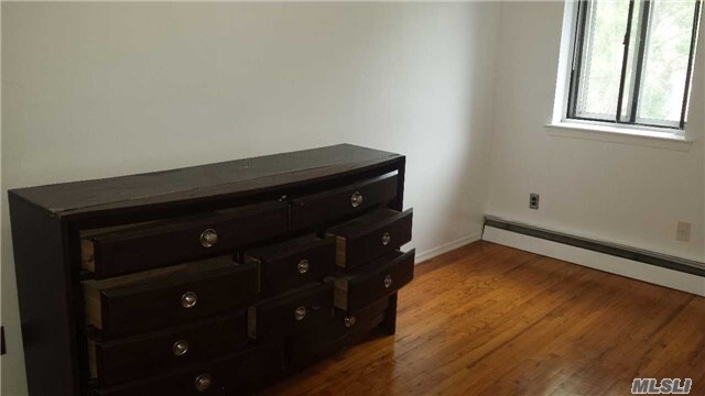 Foto del edificio - 86-12 58th Ave