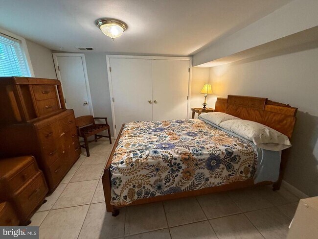 Foto del edificio - 5712 7th St N