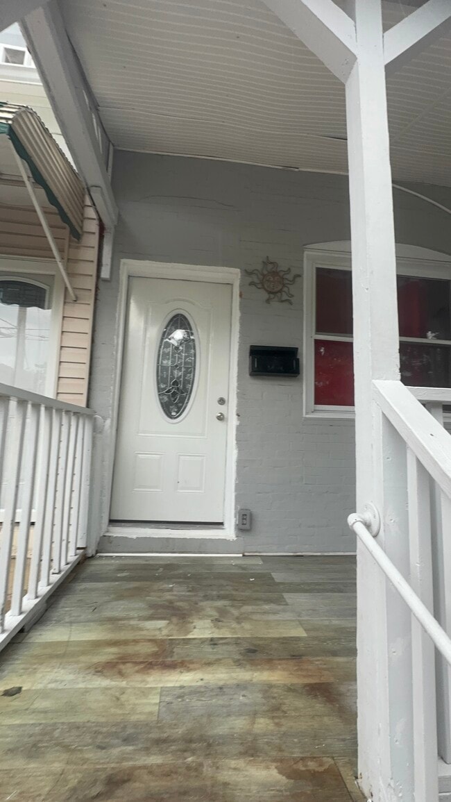 Photo - 1014 Pear St, Reading, PA 19601 House
