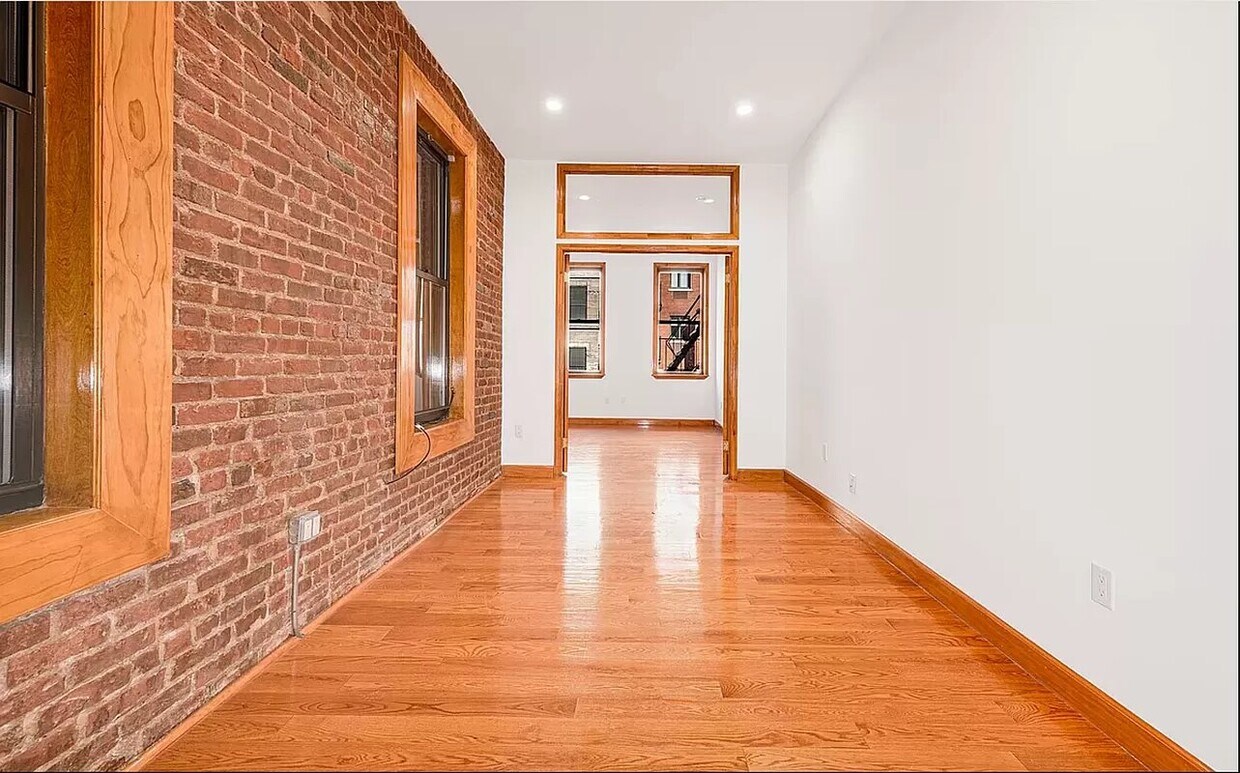 Building Photo - 80 East 3rd Street