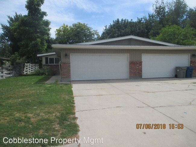 Building Photo - 3 br, 2 bath Apartment - 8561 W Goddard Rd