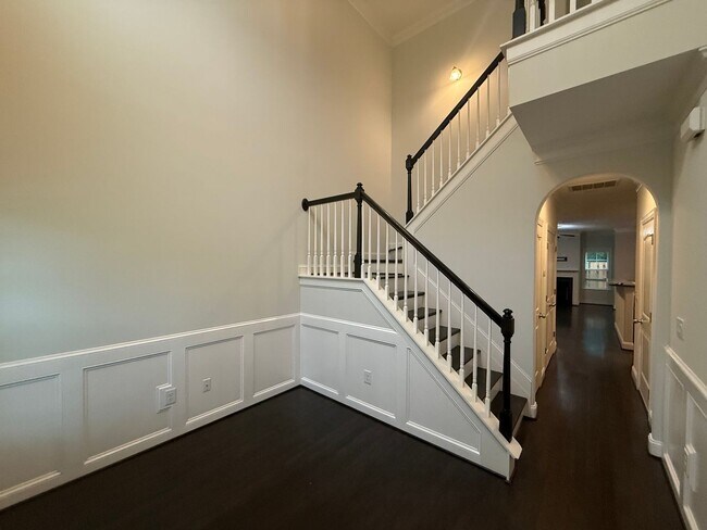Foto del edificio - 1123 Augustine Heights Dr