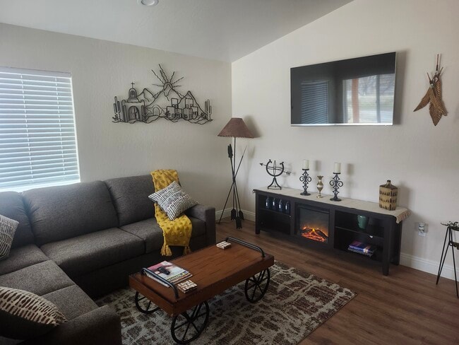 Livingroom - 27800 Preakness Dr
