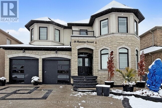 Building Photo - 38 Havanna Cres