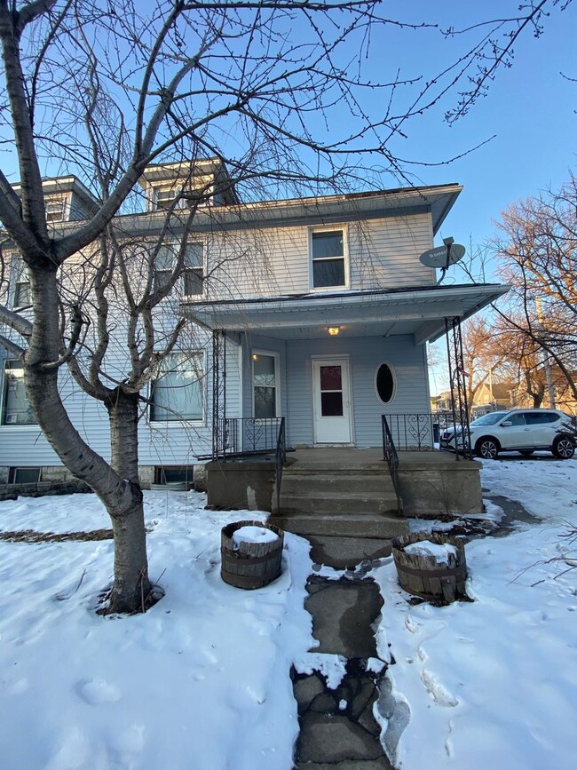 Building Photo - 4121-4123 7th Ave