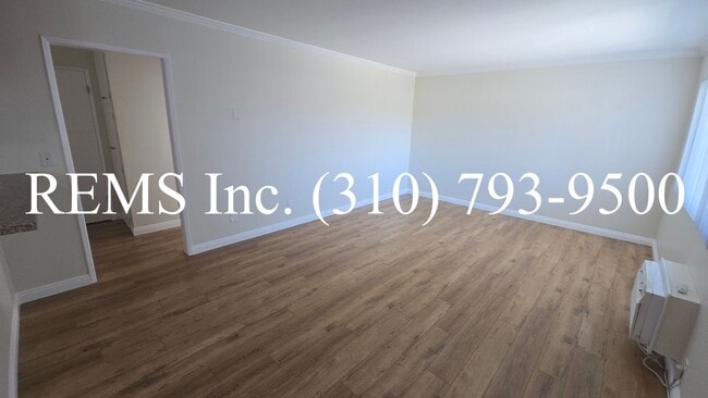 Building Photo - lgo01