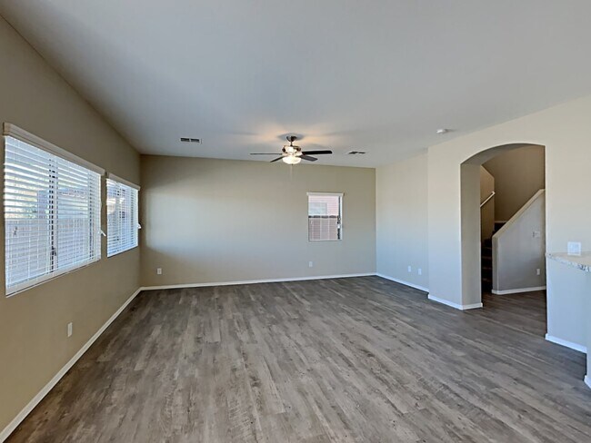 Building Photo - 4224 S 100th Dr