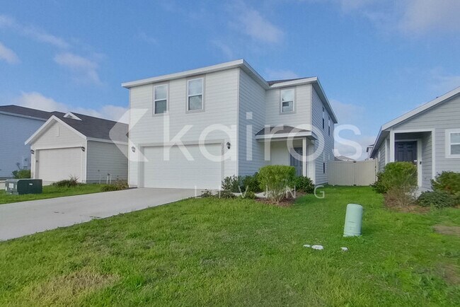 Building Photo - 8708 SW 43rd Ter