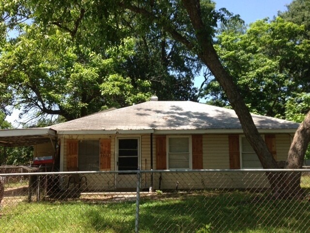 Building Photo - 3032 Conmar St