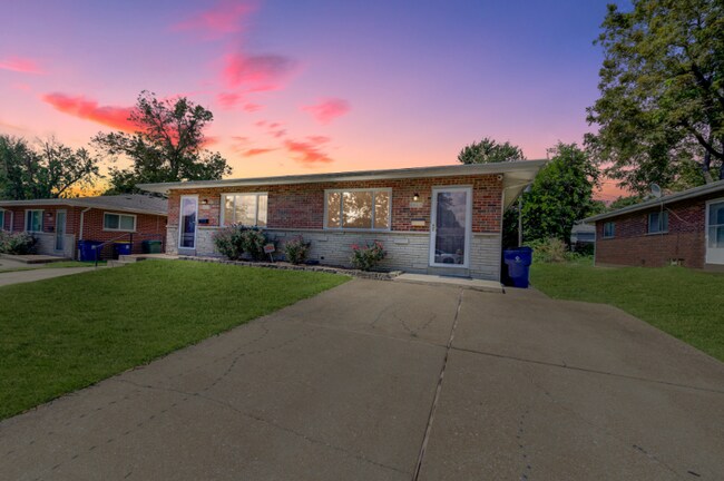 Foto del edificio - 4063 Esseldale Dr